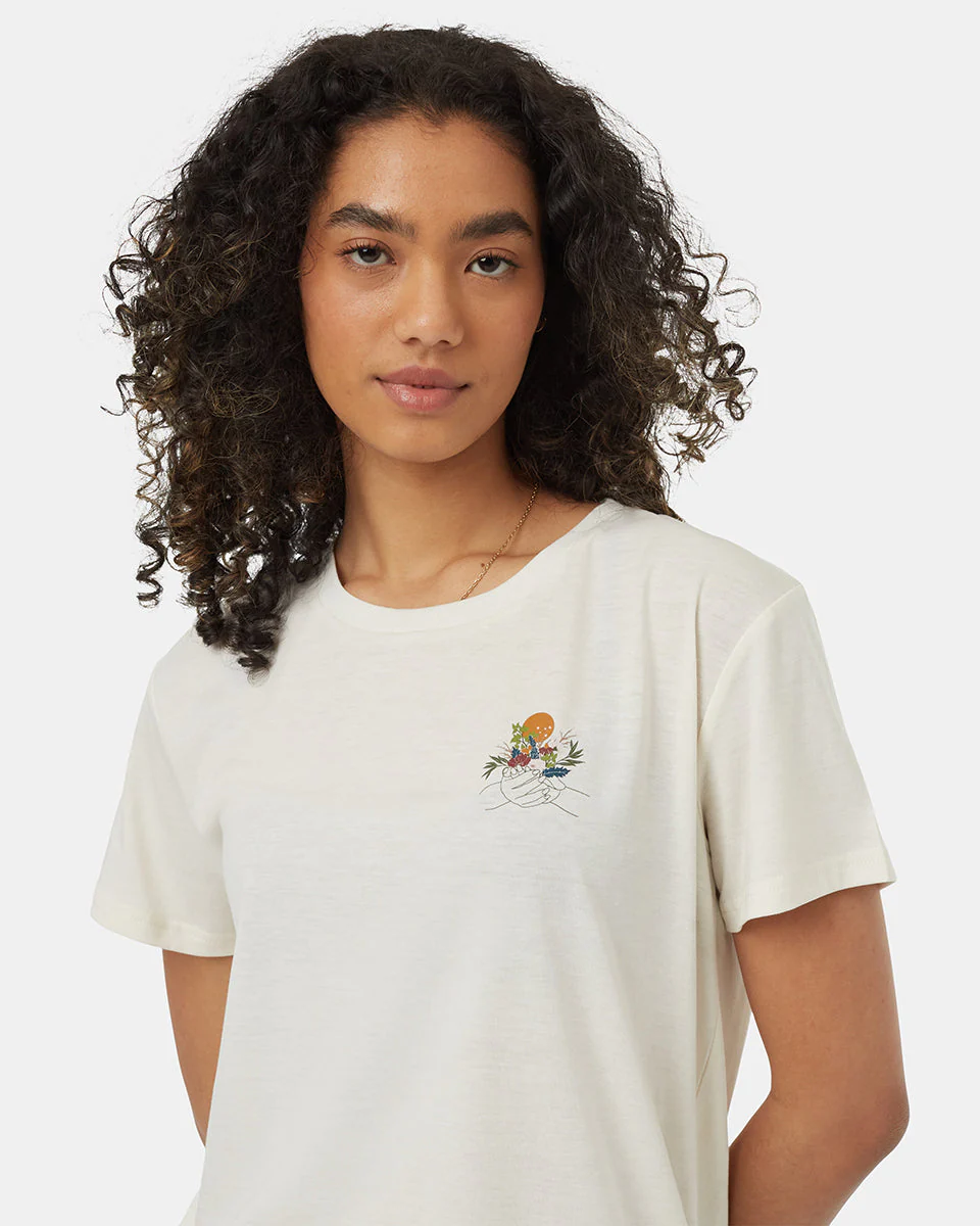 Artist Series Love Gives T-Shirt - Image 4