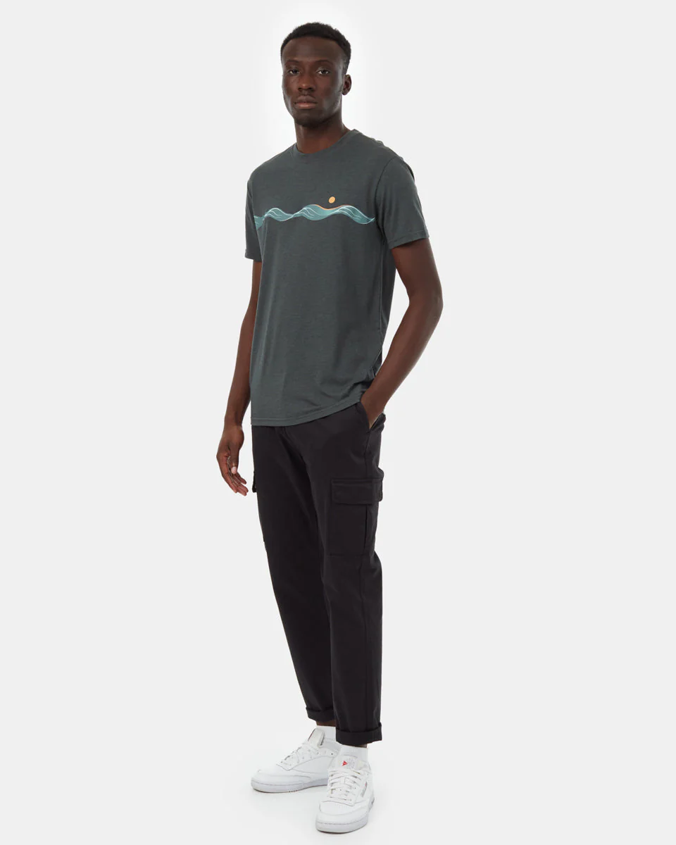 Artist Waves T-Shirt - Image 4