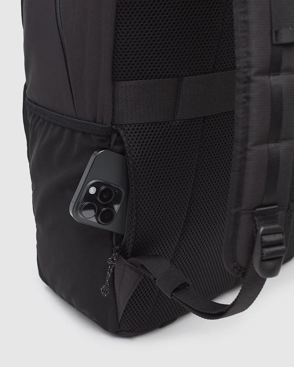 Bayview 25L Backpack - Image 6