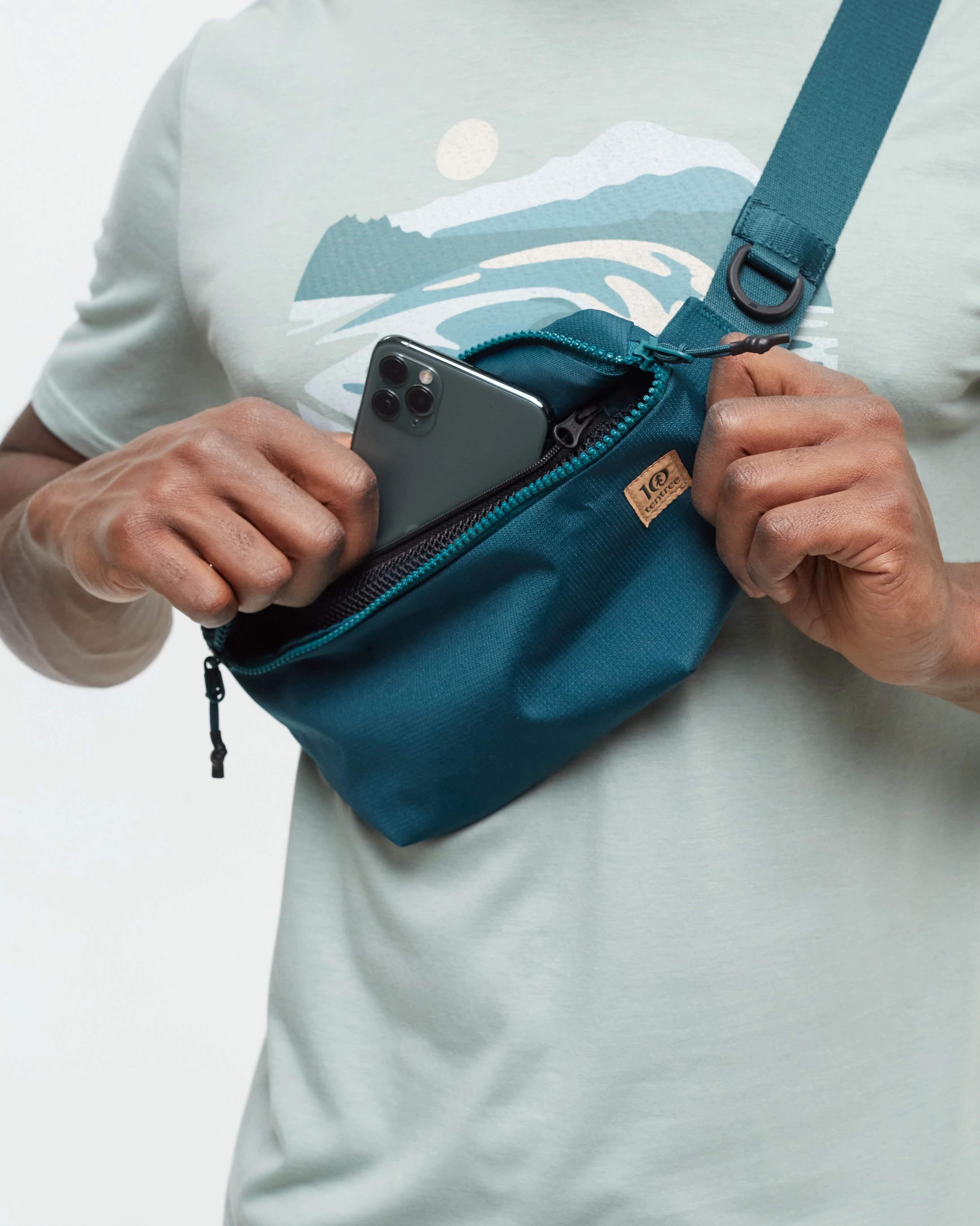 Conway Hip Pack - Image 4