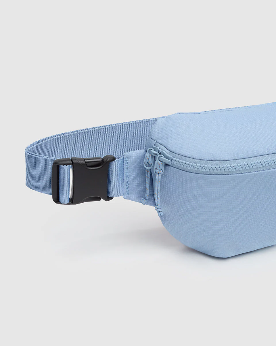 Conway Hip Pack - Image 5