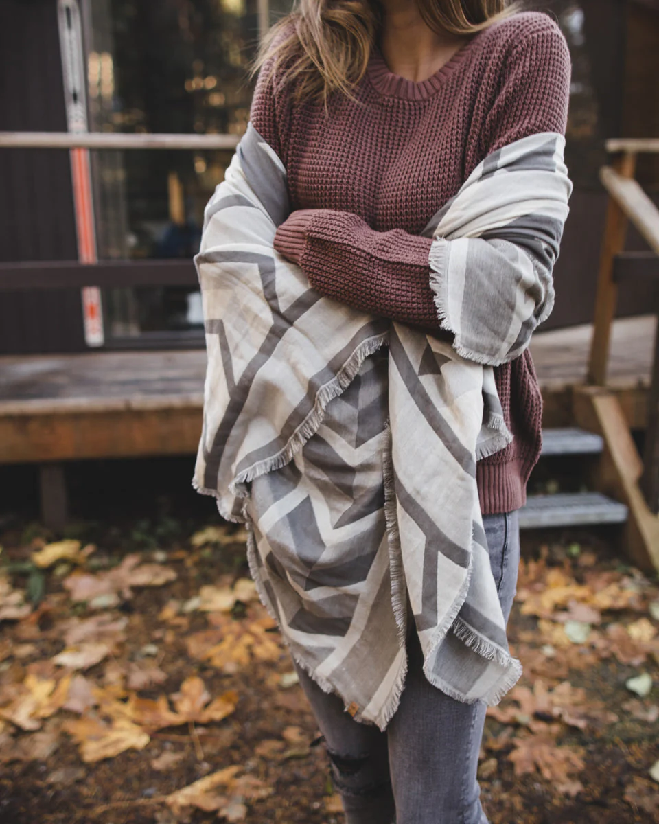 Cotton Geo Blanket Scarf - Image 3
