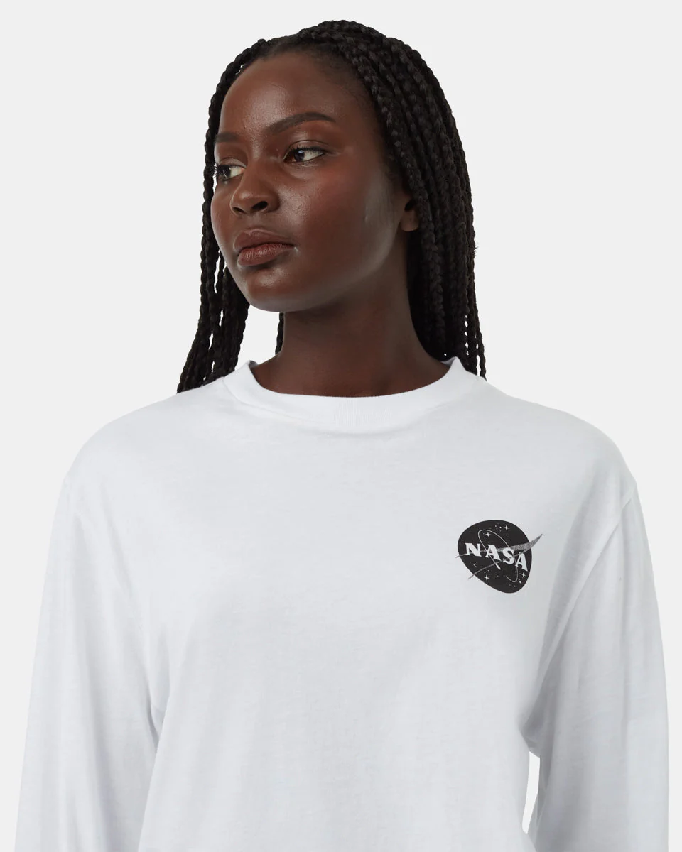 Ungendered Earth Rise Longsleeve - Image 6