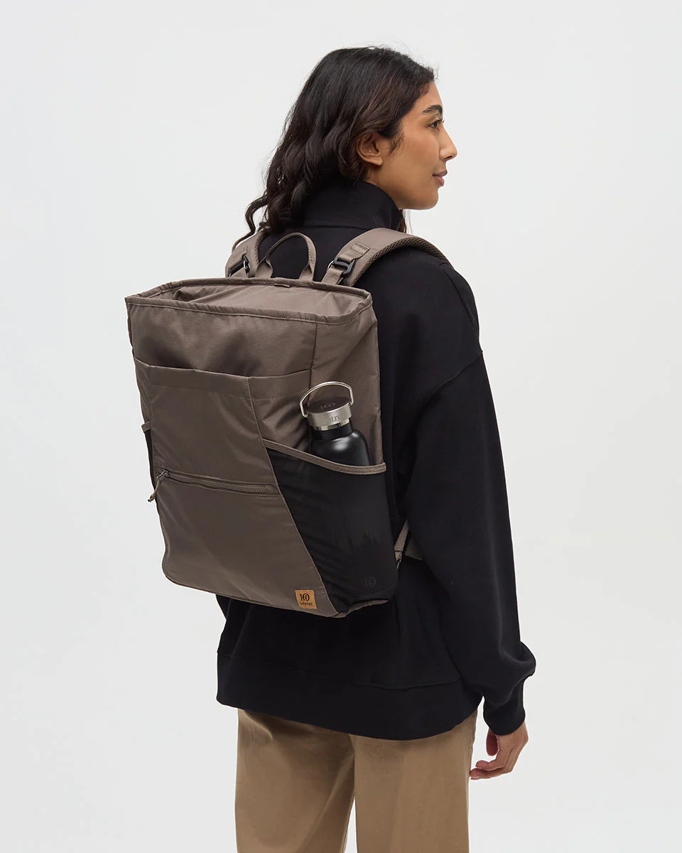 Gibsons Tote Pack - Image 2