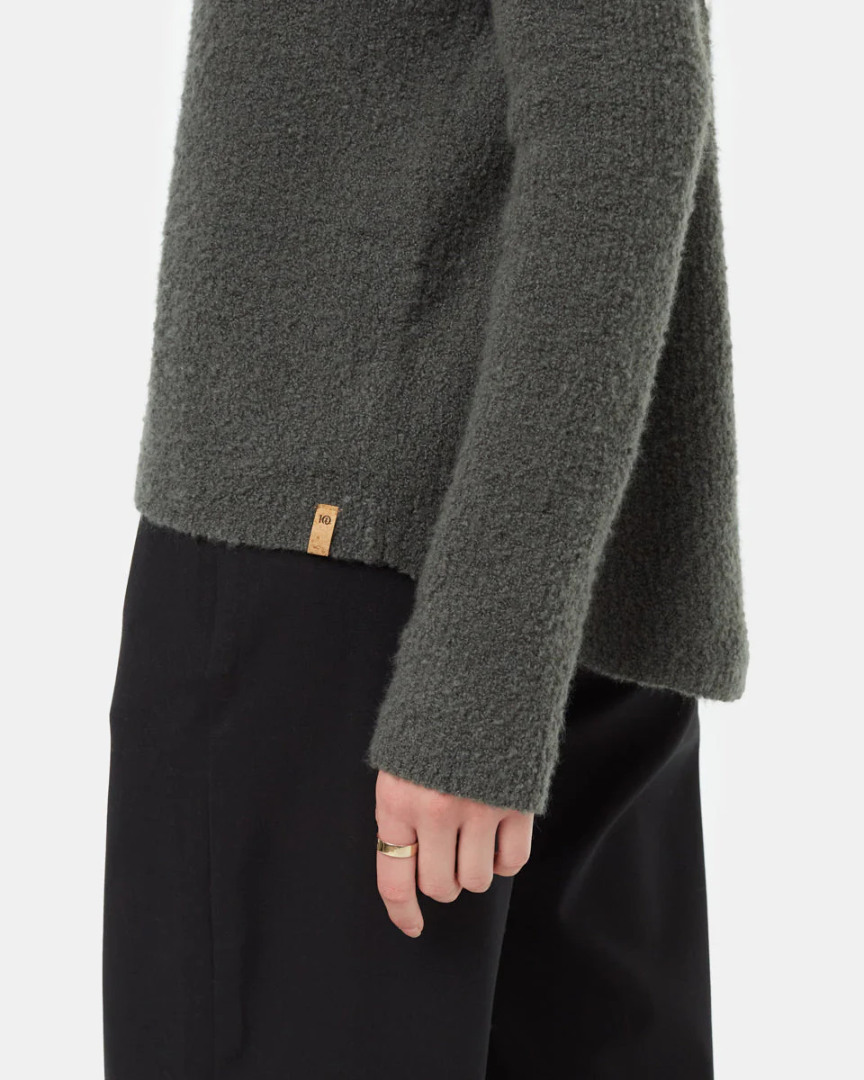 Highline Fuzzy V-Neck Sweater - Image 4
