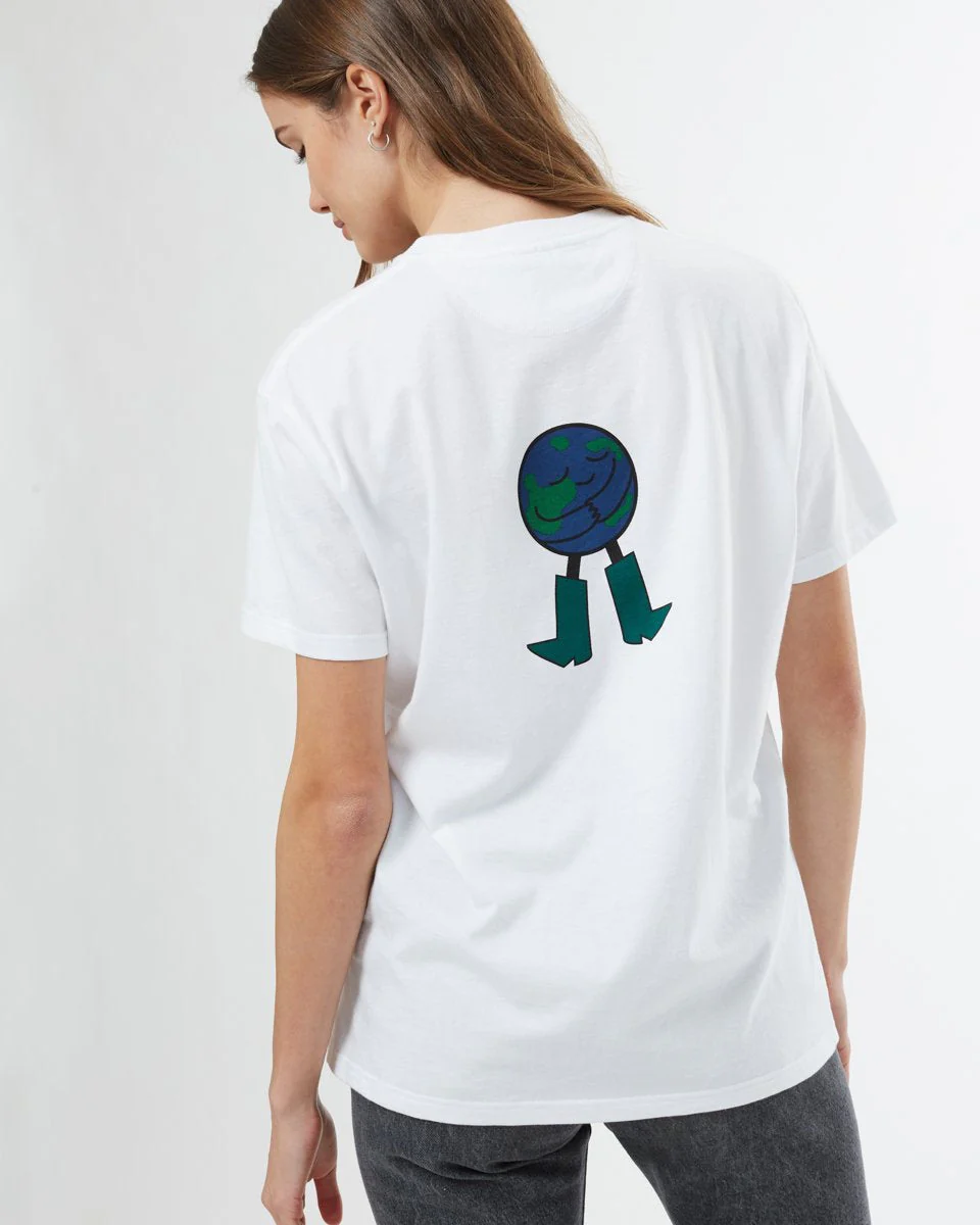 Keep Earth Chill Unisex T-Shirt - Image 3