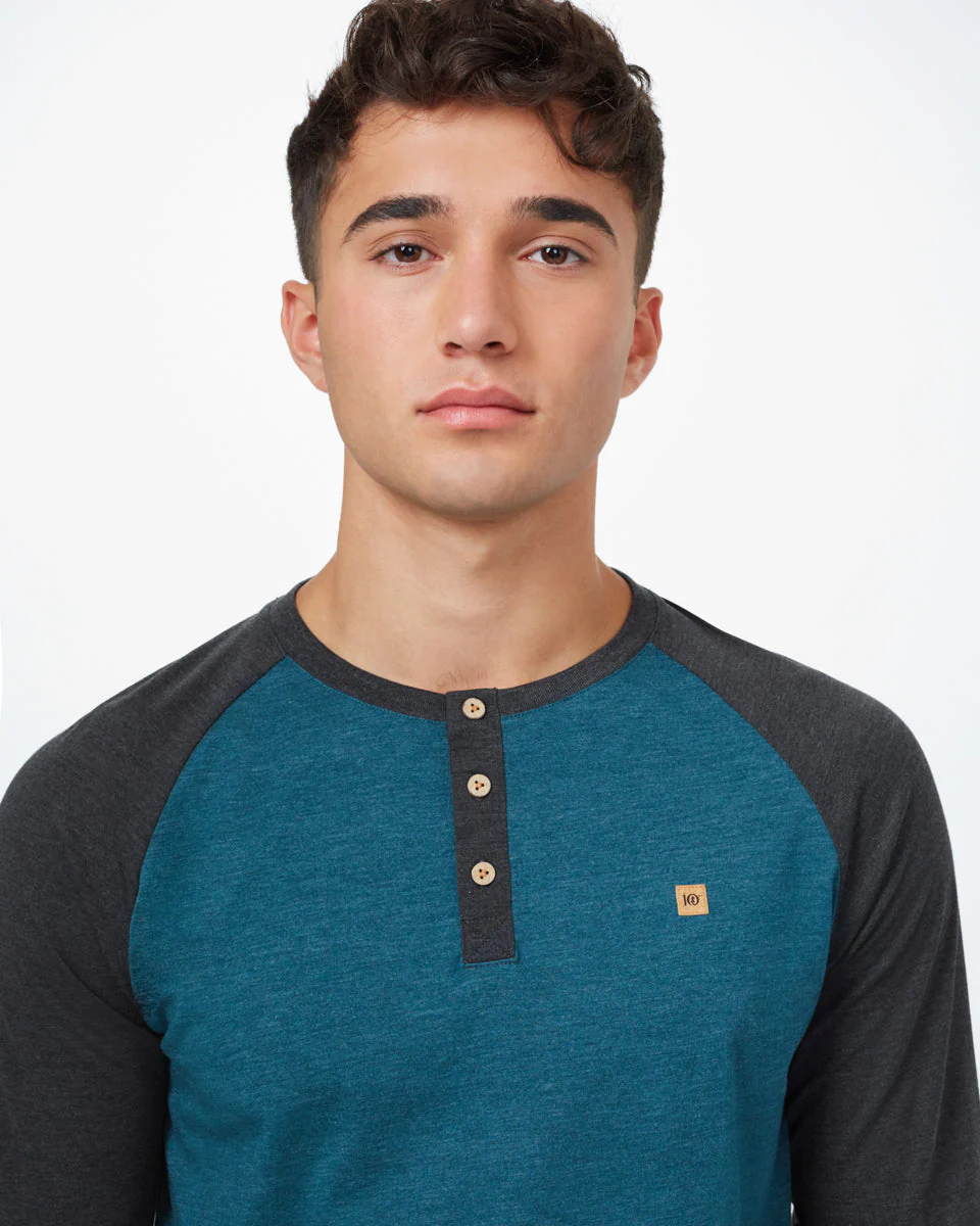 TreeBlend Baker Henley Longsleeve - Image 3