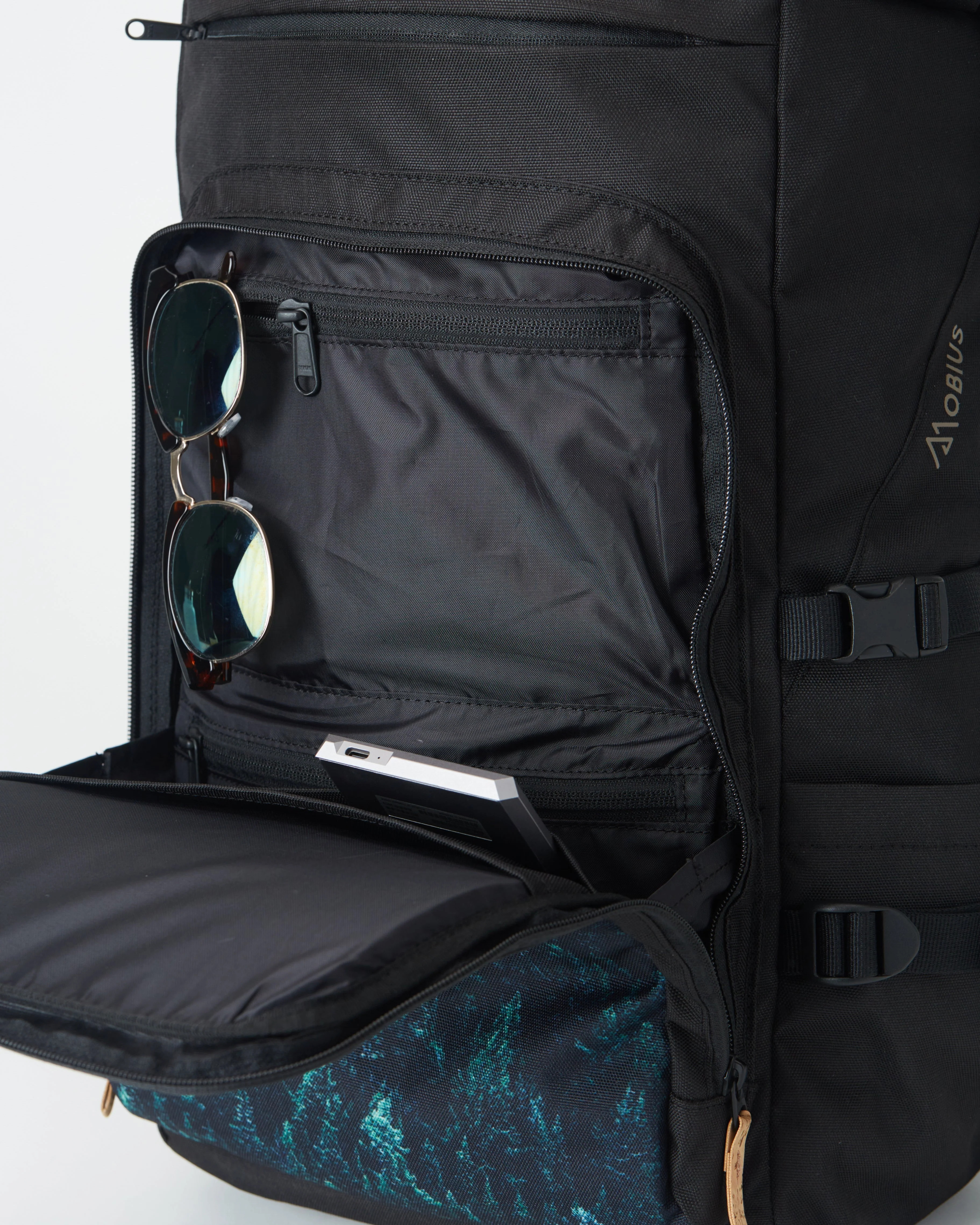Mobius 35L Backpack - Image 5