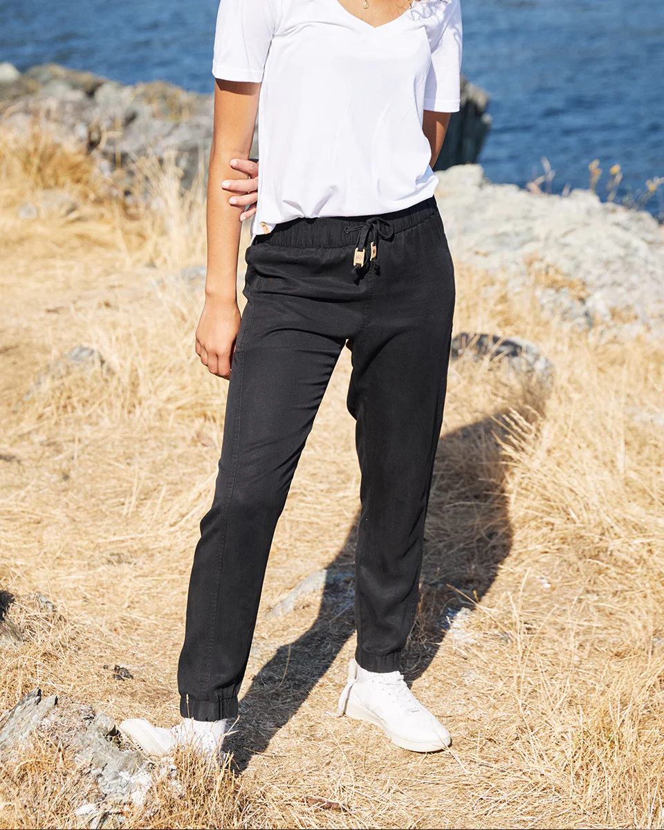 Colwood Jogger - Image 6