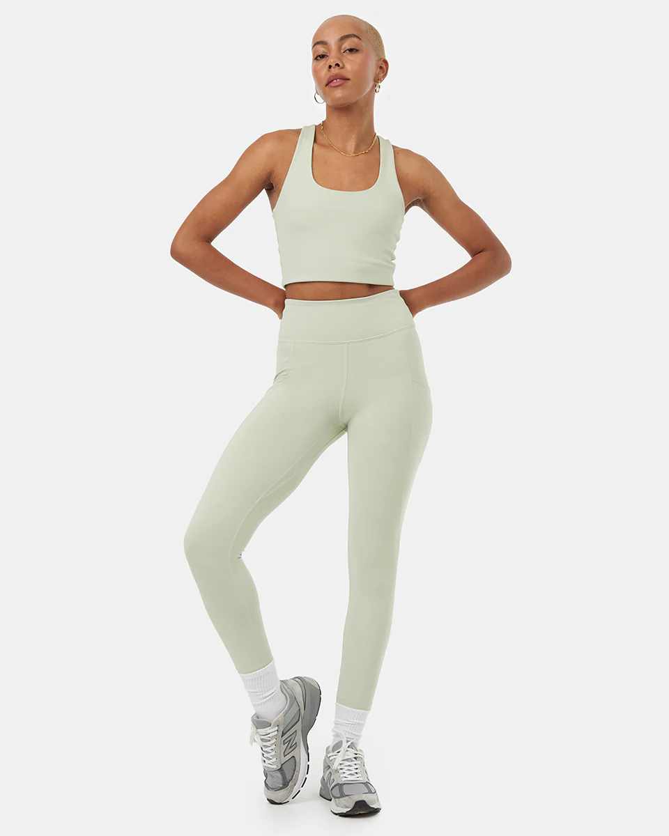 InMotion 7/8 Pocket Legging - Image 2