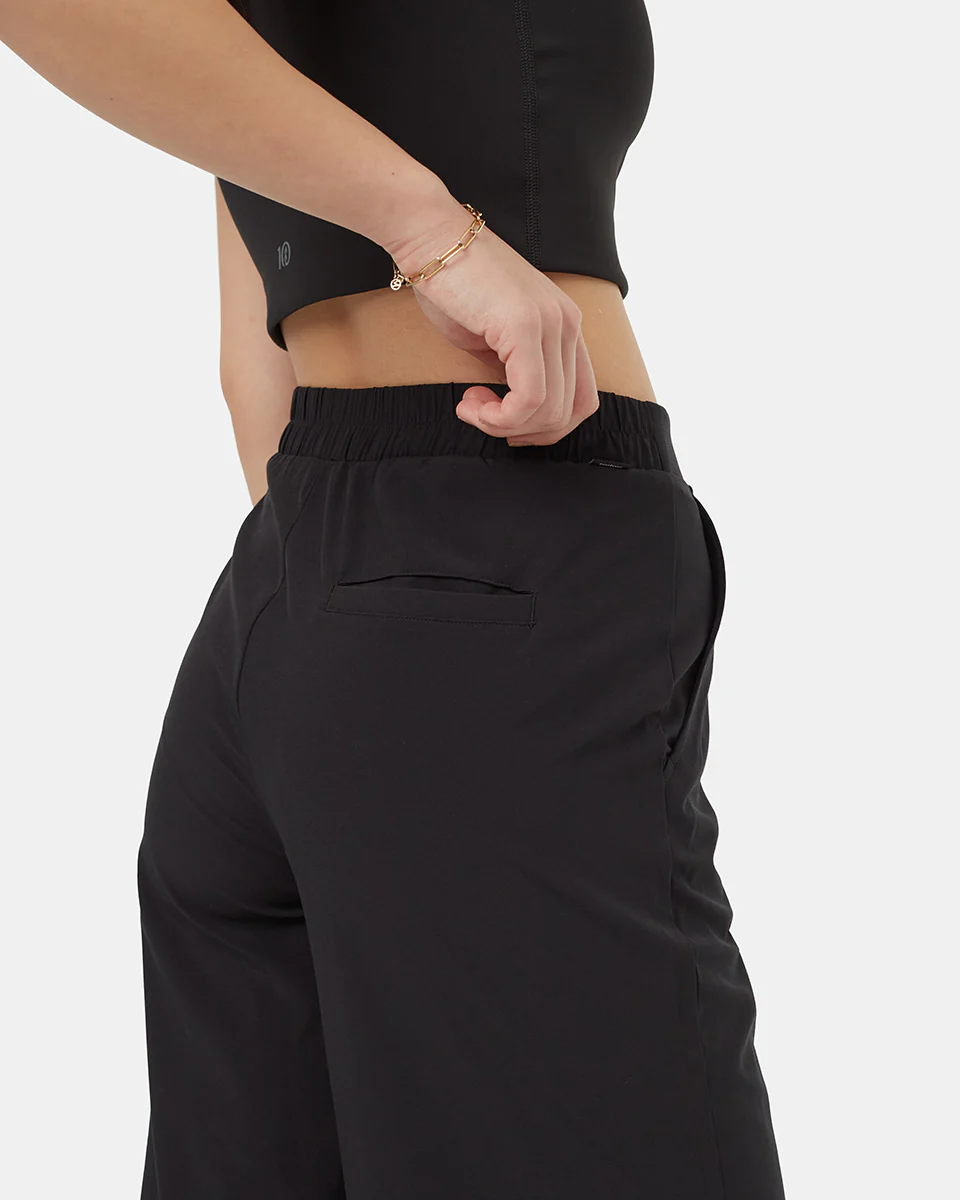 inMotion Cropped Wide Leg Pant - Image 5